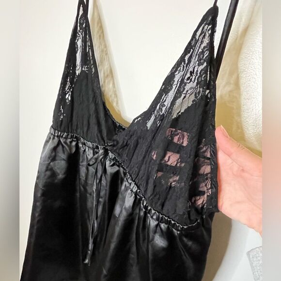 Boohoo Black Two-Piece Tank and Shorts Pajama Set Size 22 - Picture 4 of 14